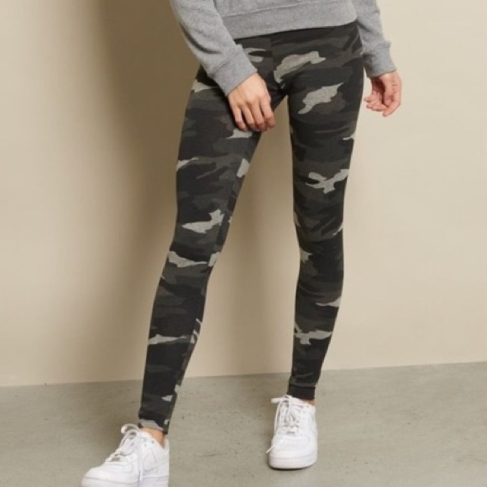 Camo leggings!